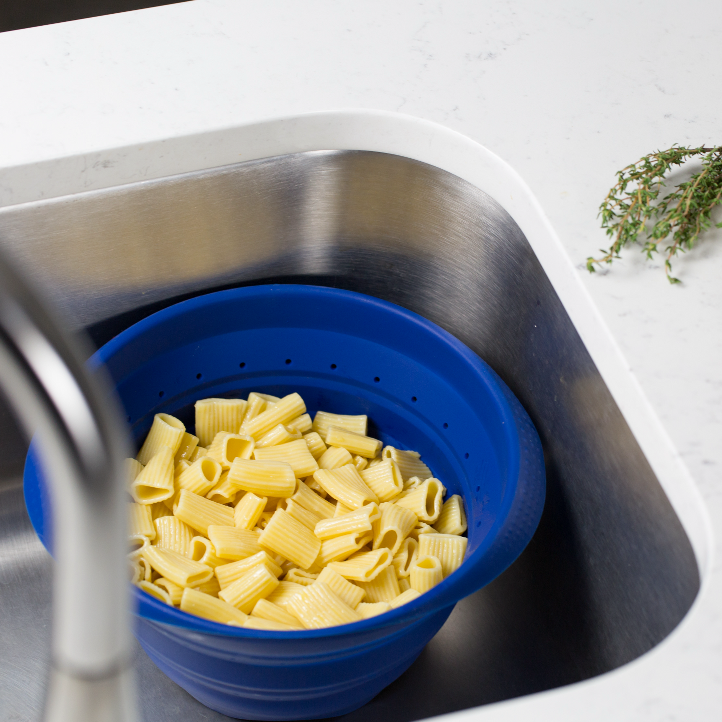 4 Qt. Collapsible Colander